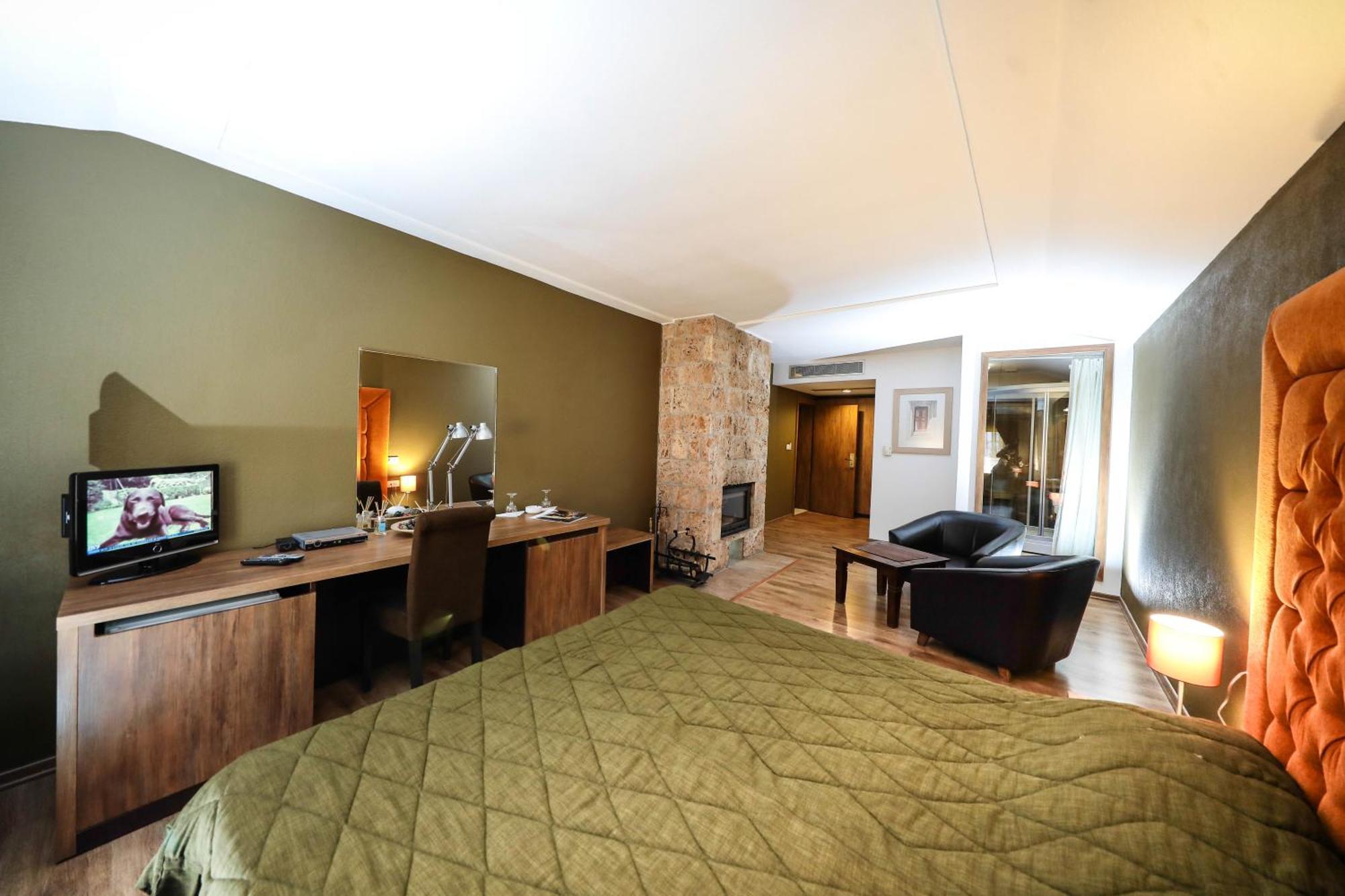 Hotel Carshia E Jupave Gjakova Екстериор снимка