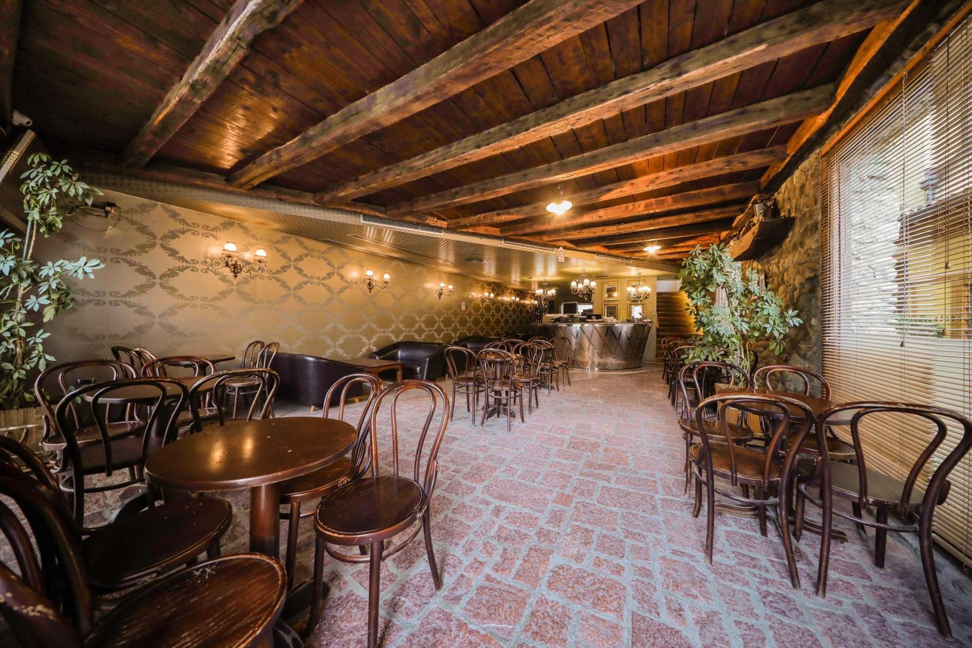 Hotel Carshia E Jupave Gjakova Екстериор снимка