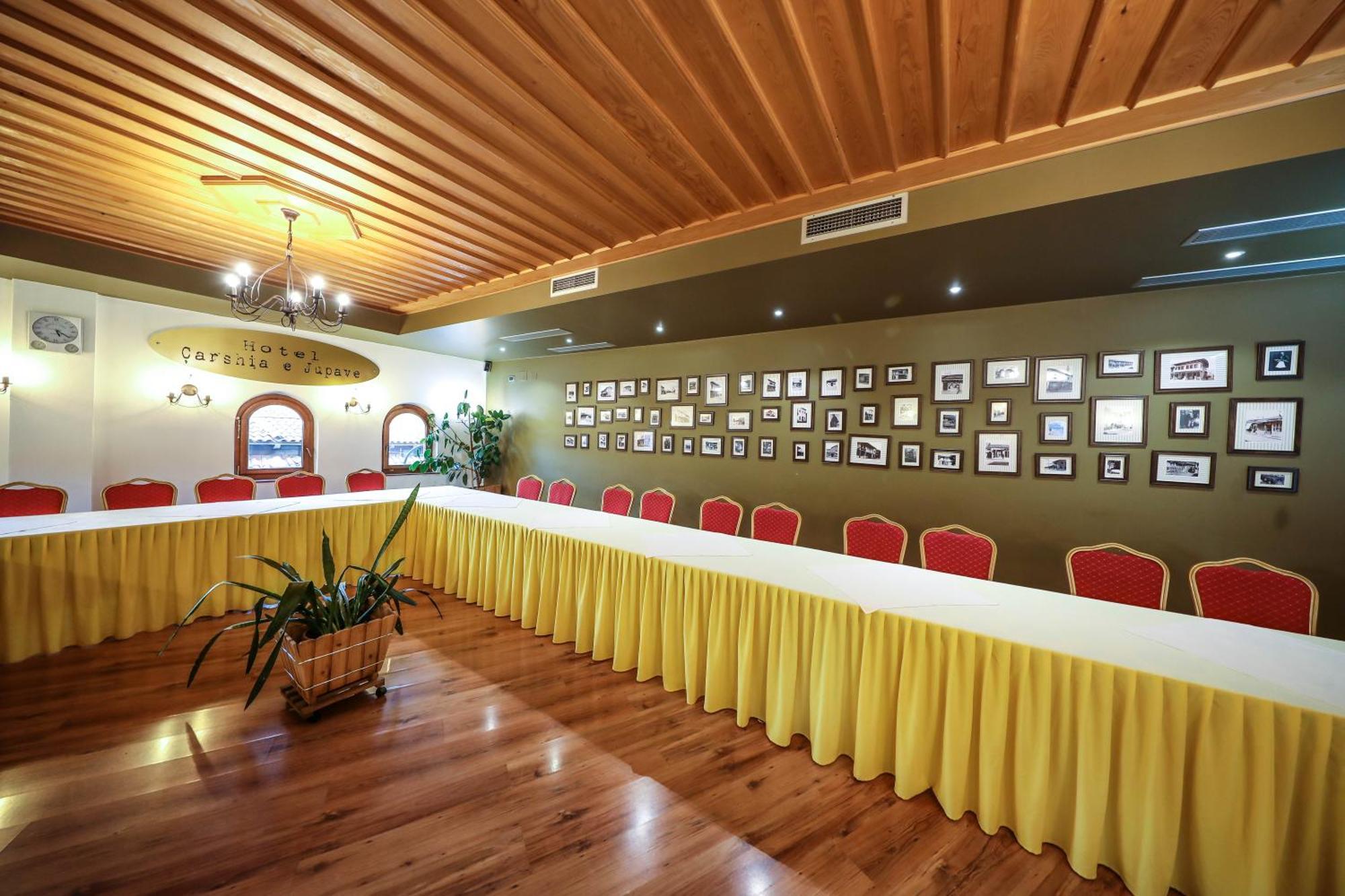 Hotel Carshia E Jupave Gjakova Екстериор снимка