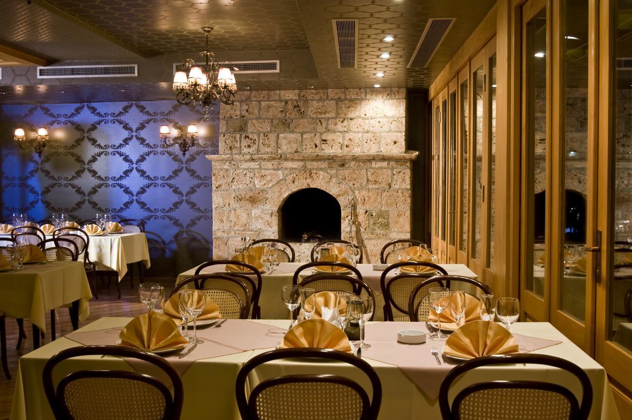 Hotel Carshia E Jupave Gjakova Екстериор снимка