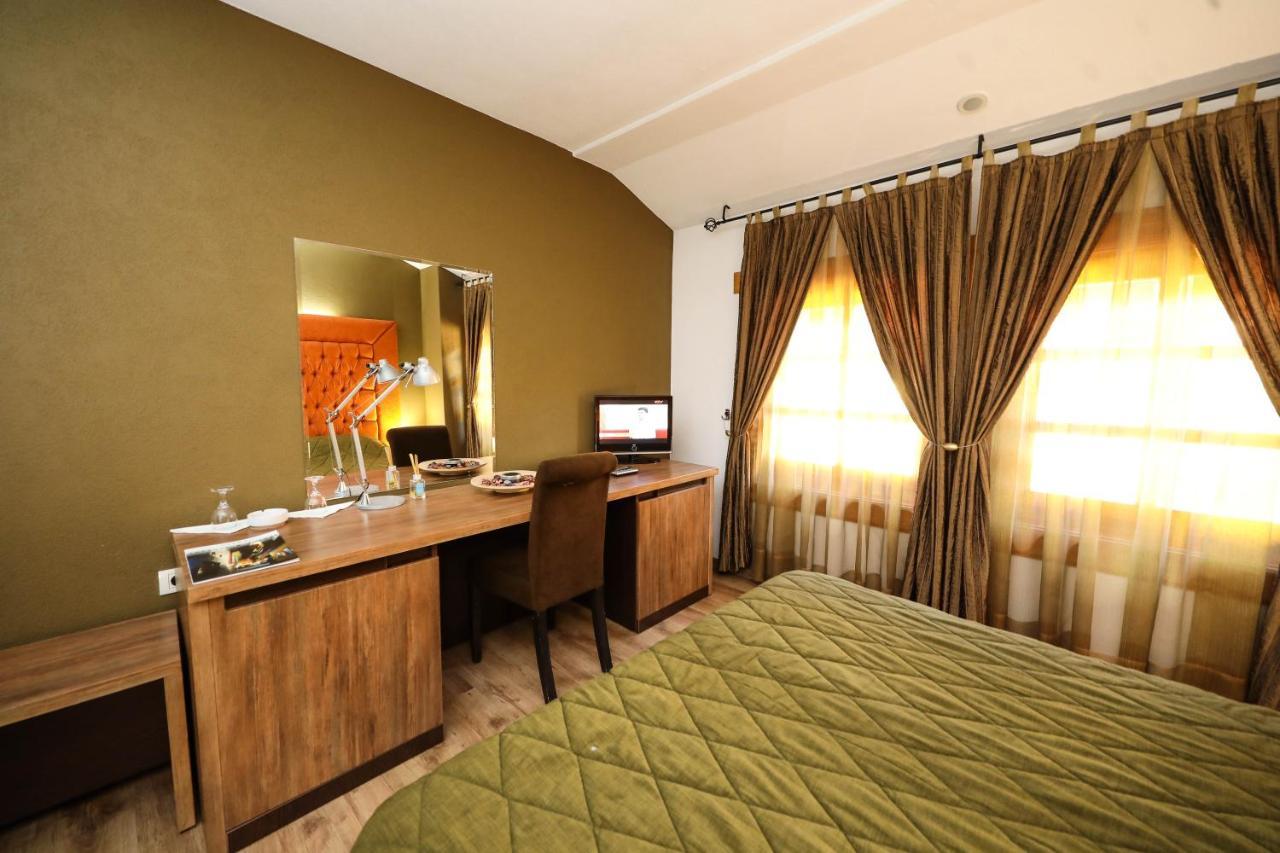 Hotel Carshia E Jupave Gjakova Екстериор снимка
