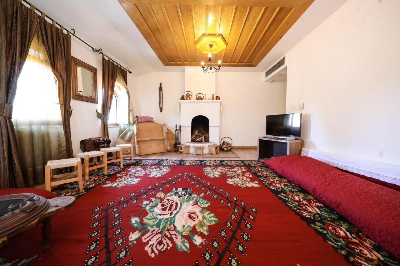 Hotel Carshia E Jupave Gjakova Екстериор снимка